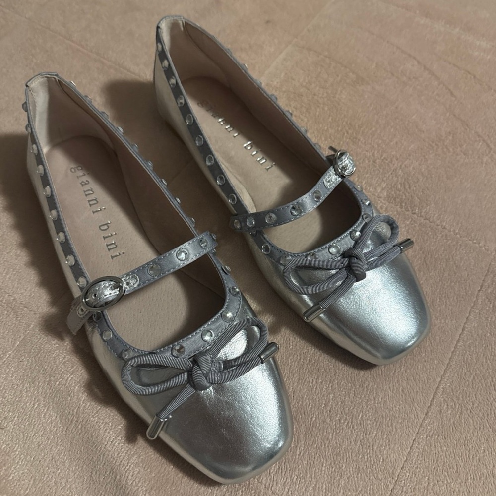 Gianni Bini Metallic Silver Flats Mary Jane with Bow